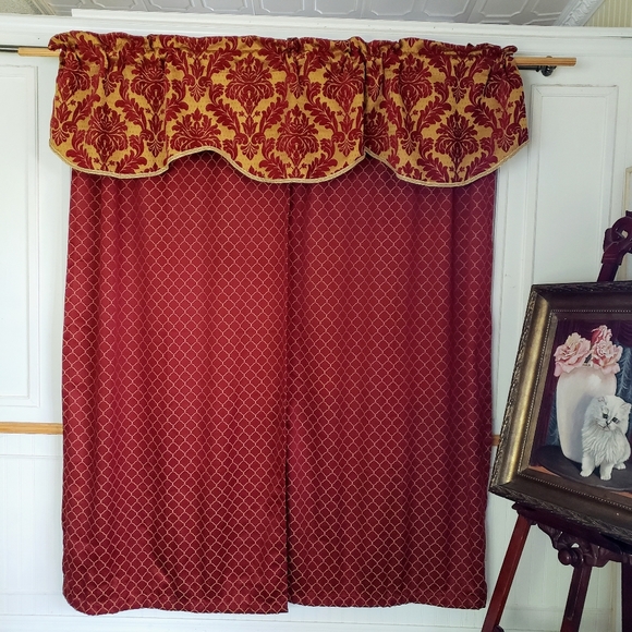 Linens N Things Curtain Panels Valances Ties 74W x 79L Wide Pocket Red Jacquard - Picture 5 of 16